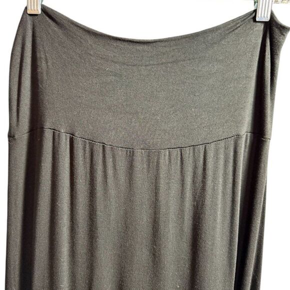 Popana Black Maxi Skirt, size large, 95% rayon, 5% spandex, 5.5" drop waist - Picture 2 of 10